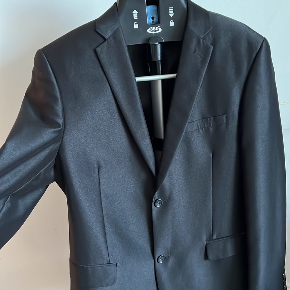 Caravelli Black fitted Suit Sz 42L